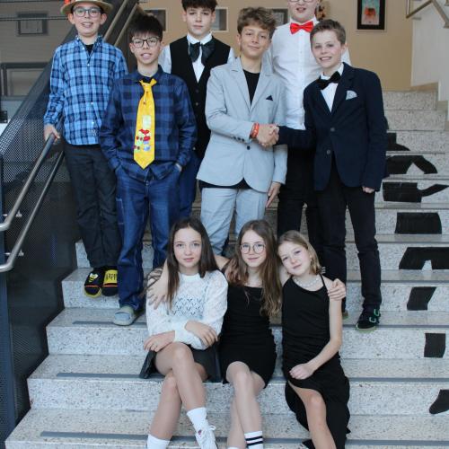 Motto Woche Freitag Overdressed