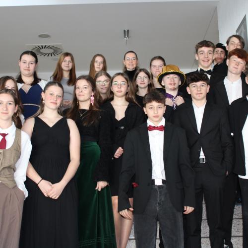 Motto Woche Freitag Overdressed