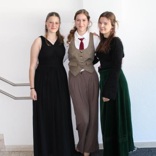 Motto Woche Freitag Overdressed