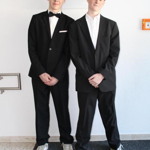 Motto Woche Freitag Overdressed